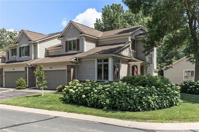 /international/us/1503-summit-shores-w-burnsville-mn-110100678375/