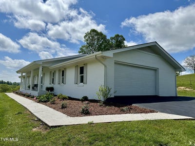 /international/us/8467-rich-valley-road-bristol-va-110099336486/?lang=id
