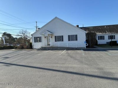 /international/us/357-bay-road-queensbury-ny-110107277825/