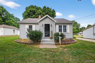 /international/us/412-monroe-street-waterloo-il-110100846141/