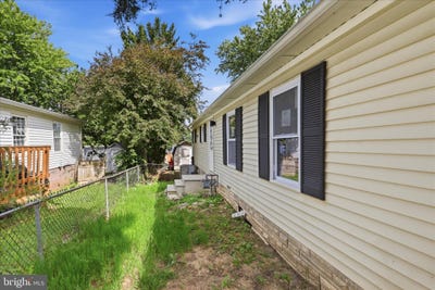 /international/us/12021-heather-drive-hagerstown-md-110106584296/