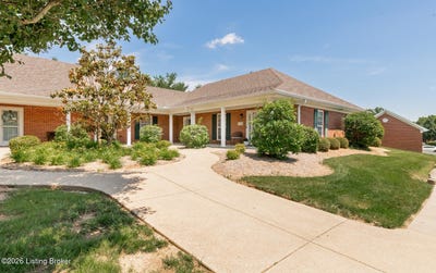 /international/us/824-garden-pointe-dr-simpsonville-ky-110108501360/