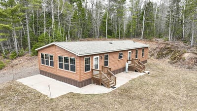 /international/us/6225-wood-lake-rd-land-o-lakes-wi-110099084240/