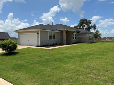 /international/us/109-surfside-st-san-marcos-tx-110108803549/