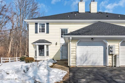 /international/us/2103-buckingham-circle-middletown-nj-110105775960/