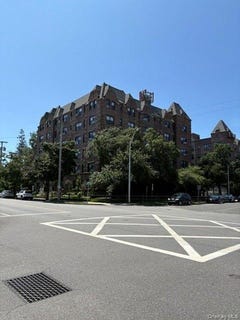 /international/us/141-woodmere-boulevard-woodmere-ny-110109490884/