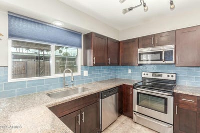 /international/us/6411-s-el-camino-drive-tempe-az-110098466772/