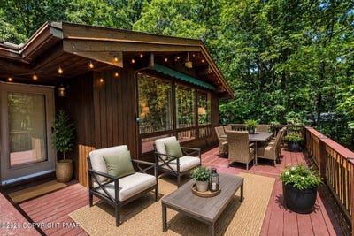 /international/us/223-briarwood-drive-effort-pa-110109278752/