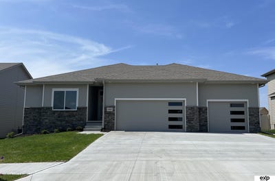 /international/us/4594-e-18th-avenue-fremont-ne-110093484730/