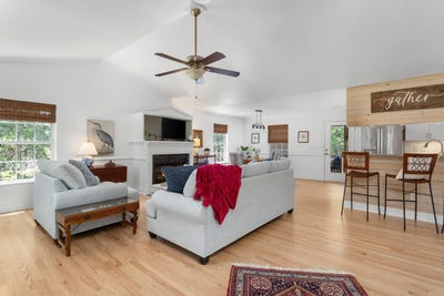 /international/us/1604-macoma-road-mount-pleasant-sc-110107801409/