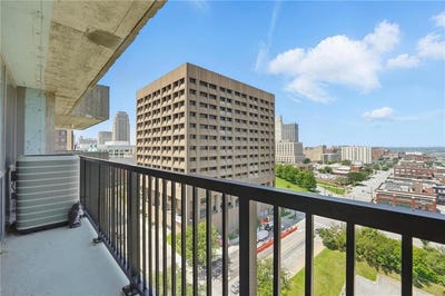 /international/us/600-e-admiral-boulevard-kansas-city-mo-110100121716/