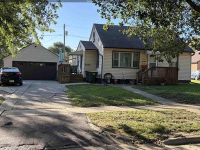 /international/us/4511-arthur-st-sioux-city-ia-110120423257/