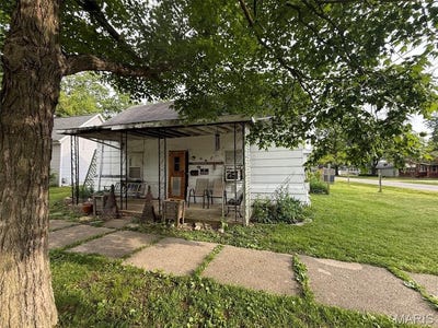 /international/us/623-w-2nd-street-st-elmo-il-110102137087/