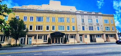 /international/us/6337-roosevelt-road-berwyn-il-110106324786/