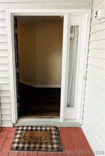 /international/us/349-waterdown-drive-fayetteville-nc-110106946127/