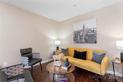 /international/us/1620-arlyn-circle-charlotte-nc-110100553087/