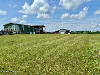 /international/us/240-christianburg-rd-sweetwater-tn-110101057063/
