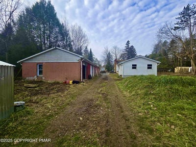 /international/us/4080-route-115-blakeslee-pa-110103651795/