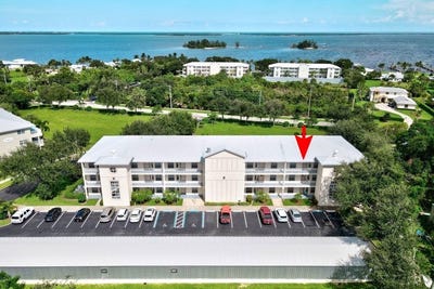 /international/us/13530-mystic-drive-sebastian-fl-110108095784/
