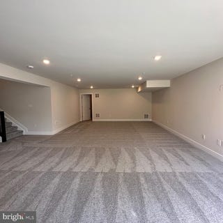 /international/us/10758-borealis-ln-white-plains-md-110097885731/
