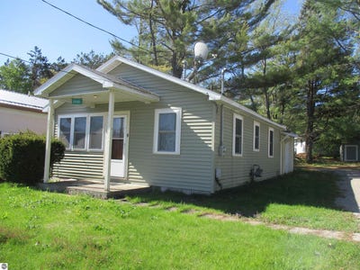 /international/us/5431-w-houghton-lake-drive-houghton-lake-mi-110108542994/