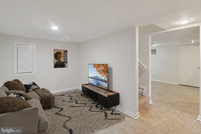 /international/us/4604-morgan-road-morningside-md-110101199343/