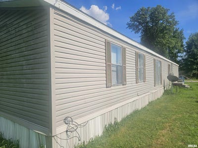 /international/us/120-e-1st-street-bonnie-il-110100690687/