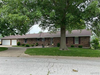 /international/us/406-johnson-place-palmyra-mo-110100097685/