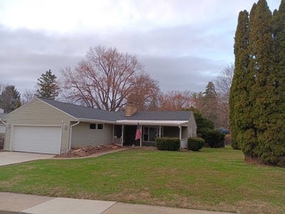/international/us/1604-parkside-court-freeport-il-110106951180/