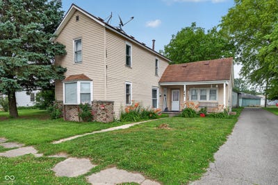 /international/us/110-e-north-street-royal-center-in-110109192483/