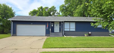 /international/us/1222-ne-11th-avenue-aberdeen-sd-110108823511/