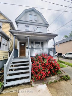 /international/us/30-ralph-street-wilkes-barre-pa-110109376185/