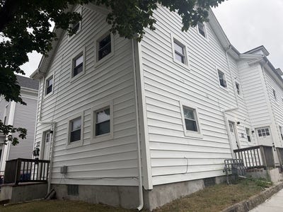 /international/us/263-acushnet-ave-new-bedford-ma-110101368638/?lang=en