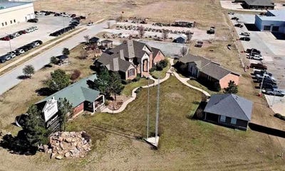 /international/us/520-holiday-drive-ardmore-ok-110106697336/