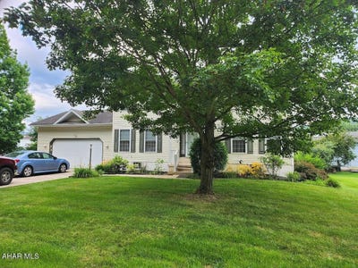/international/us/153-richards-drive-hollidaysburg-pa-110100851713/