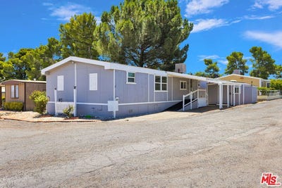 /international/us/10200-johnson-rd-phelan-ca-110108502561/