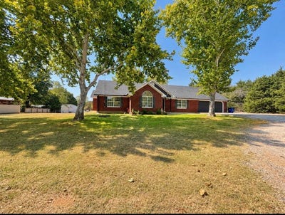 /international/us/1451-county-road-107-whitesboro-tx-110120004380/
