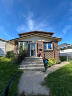 /international/us/4252-monroe-street-ne-columbia-heights-mn-110120156909/