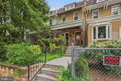 /international/us/440-ne-delafield-place-nw-washington-dc-110108425858/