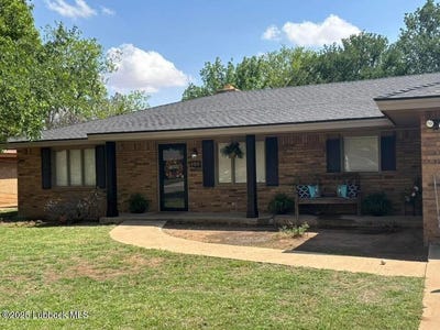 /international/us/306-parkwood-lane-levelland-tx-110098213795/