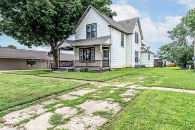 /international/us/408-court-street-harlan-ia-110101540613/