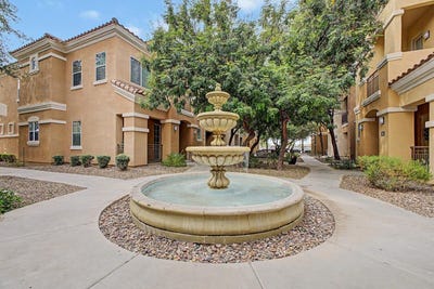 /international/us/124-n-california-street-chandler-az-110107776276/