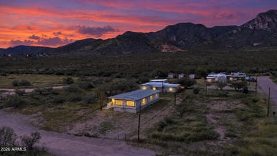 /international/us/907-headstart-way-bisbee-az-110120414434/