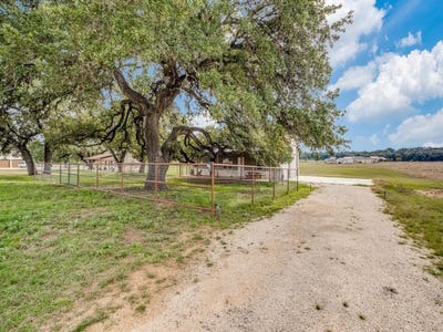 /international/us/338-saltgrass-bandera-tx-110095510086/