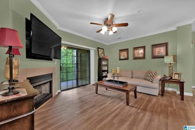 /international/us/218-sterling-oaks-drive-hoover-al-110107890240/