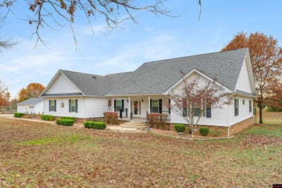 /international/us/543-green-valley-drive-mountain-home-ar-110108443315/