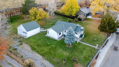 /international/us/1344-alger-ave-cody-wy-110103393604/