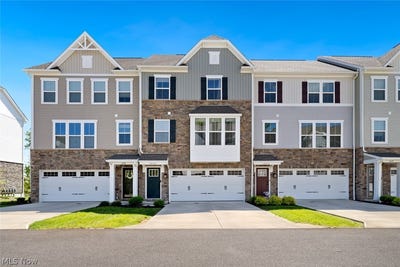 /international/us/1423-chateau-place-avon-oh-110108131857/