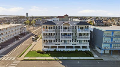 /international/us/407-e-palm-road-wildwood-crest-nj-110108342932/