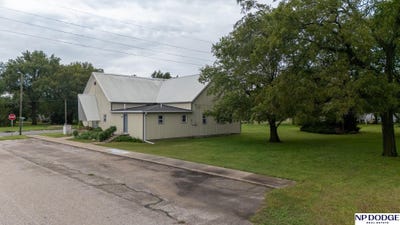 /international/us/812-lafayette-street-brock-ne-110110381990/